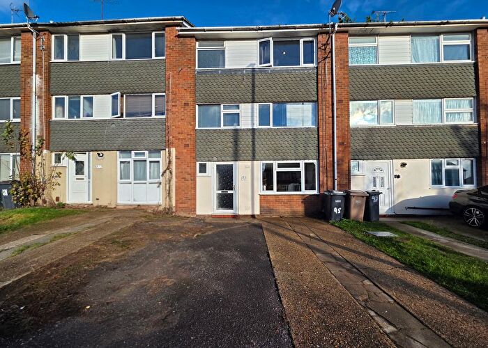 2 Bedroom Flat To Rent In Brendon Avenue, Luton, LU2