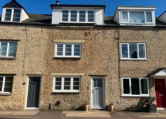 3 Bedroom Cottage For Sale In Church Lane, Witney, OX28