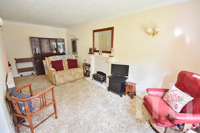 2 Bedroom Apartment For Sale In Woburn Court, Poynton, SK12