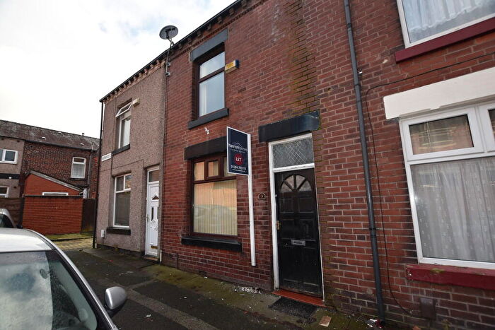2 Bedroom Terraced House To Rent In Sherwood Street Bolton Lancashire, BL1
