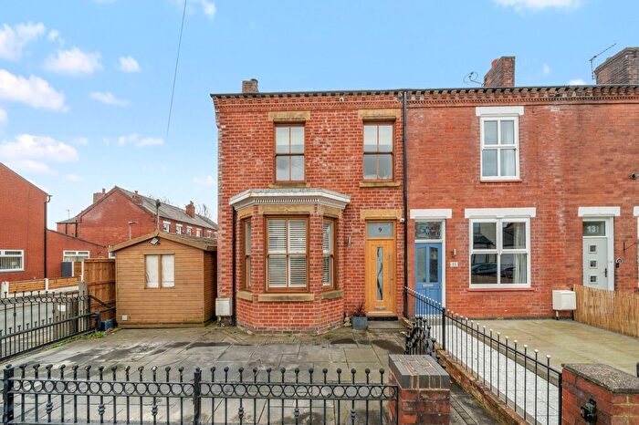 3 Bedroom End Terrace House For Sale In Derwent Street, Leigh, WN7
