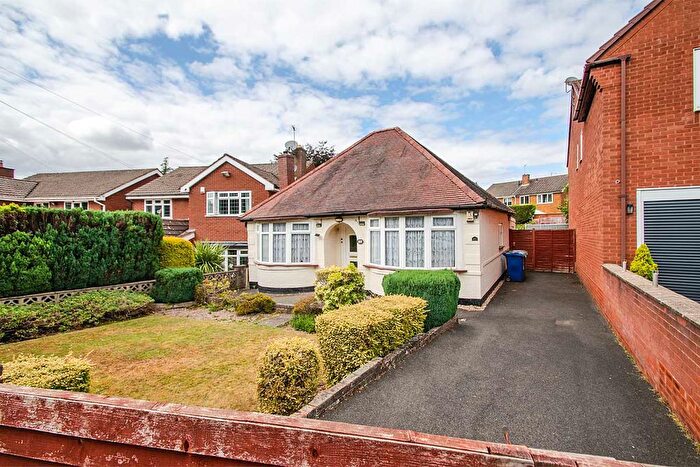 2 Bedroom Detached Bungalow For Sale In Newlands Lane, Cannock, WS12