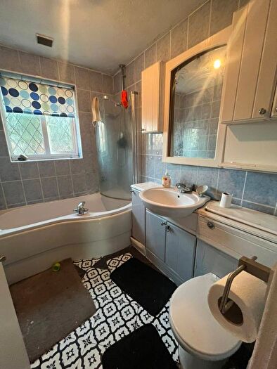 2 Bedroom Terraced House To Rent In Rodeheath, Beech Hill, Luton, Bedfordshire, LU4