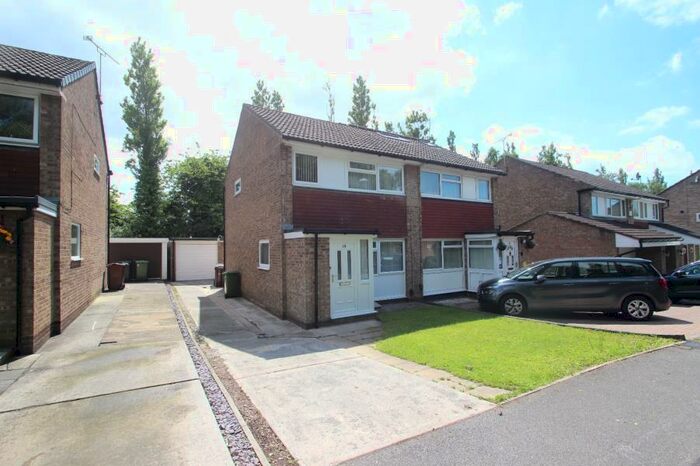 3 Bedroom Semi-Detached House To Rent In Turnberry Drive, Alwoodley, Leeds, West Yorkshire, LS17