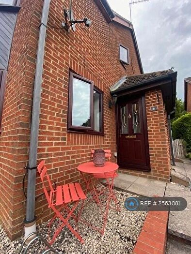 1 Bedroom Semi-Detached House To Rent In Fox Road, Haslemere, GU27