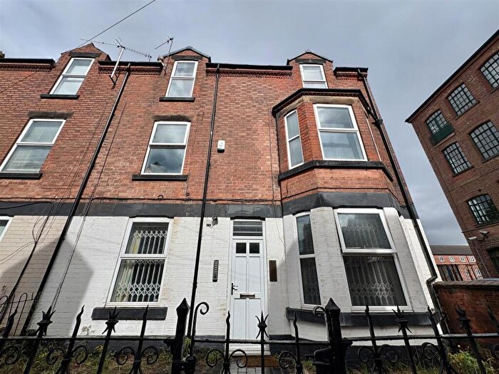 5 Bedroom House To Rent In Newdigate Villas, Nottingham, NG7
