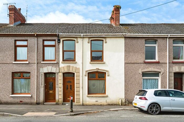 4 Bedroom Terraced House For Sale In Bassett Terrace, Llanelli, Carmarthenshire, SA15