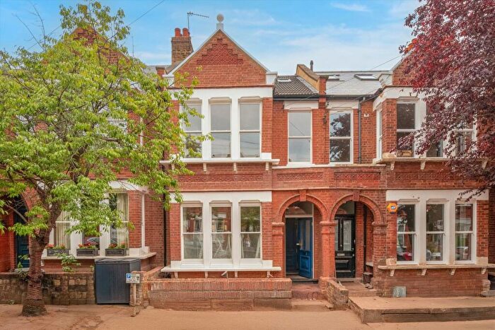 4 Bedroom House To Rent In Park Hall Road, London, N2