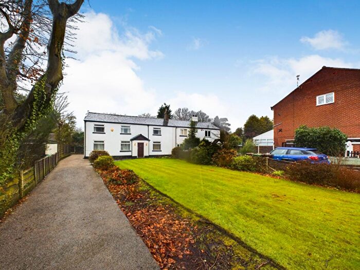 5 Bedroom Cottage For Sale In Higher Green Lane, Astley, M29