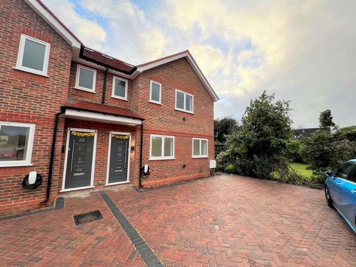 3 Bedroom Terraced House To Rent In Westfield, Woking, GU22