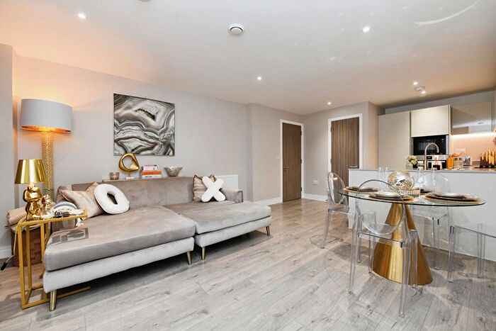 1 Bedroom Flat For Sale In St. James Road, Brentwood, Essex, CM14