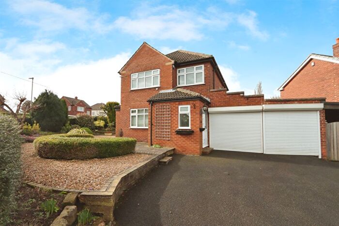 3 Bedroom Detached House For Sale In Lynwood Crescent, Pontefract, WF8