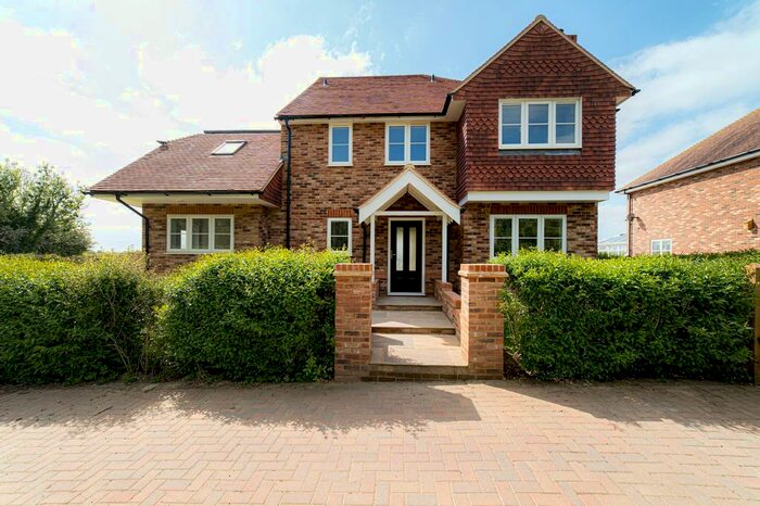 4 Bedroom Detached House For Sale In Hamstreet, Ashford, TN26