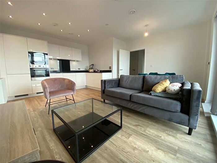 2 Bedroom Flat To Rent In Baronet House, London, NW10