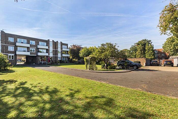 1 Bedroom Retirement Property For Sale In The Park, Sidcup, DA14