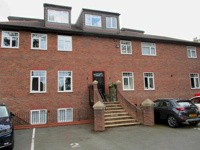 2 Bedroom Flat To Rent In Twiss Green Lane, Culcheth, Warrington, Cheshire, WA3
