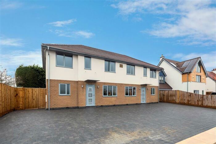 3 Bedroom Link Detached House To Rent In Henley Road, Shillingford, Wallingford, OX10