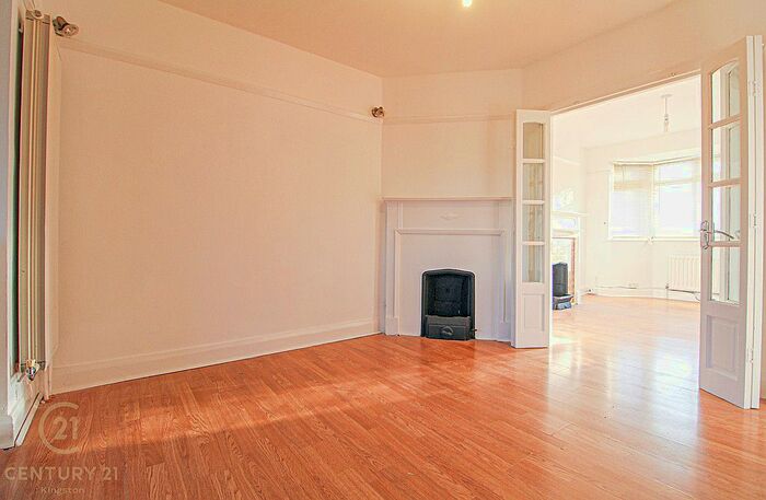 3 Bedroom Semi-Detached House To Rent In Ancaster Crescent, New Malden, KT3