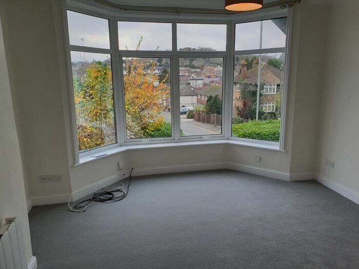 2 Bedroom Flat To Rent In Birches Rise, West Wycombe Road, High Wycombe HP12