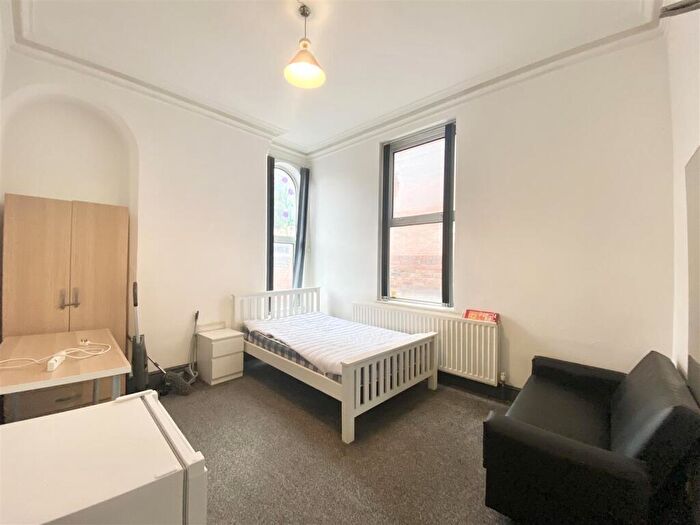 1 Bedroom Apartment To Rent In Park Road, Nottingham, NG7