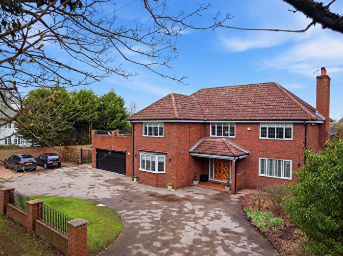 4 Bedroom Detached House For Sale In Sparken Hill, Worksop, S80