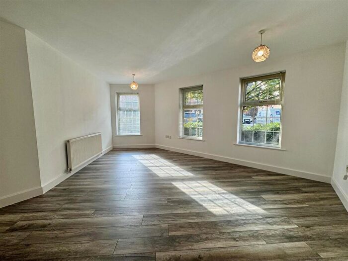 2 Bedroom Apartment To Rent In Cornfall Place, Barnsley, S70