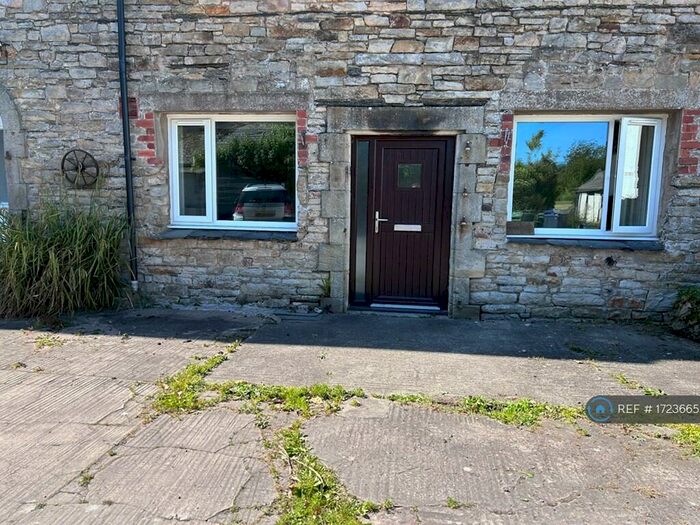 2 Bedroom Flat To Rent In Dubbsfarm, Cockermouth, CA13