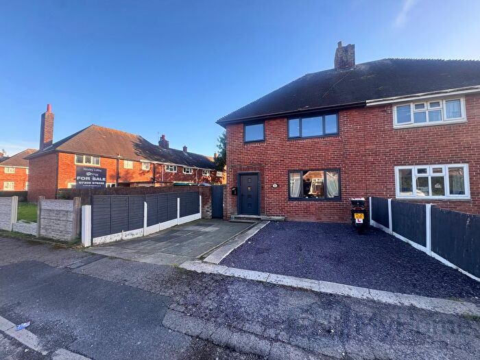 3 Bedroom End Of Terrace House For Sale In Mardale Ave, Blackpool, FY4