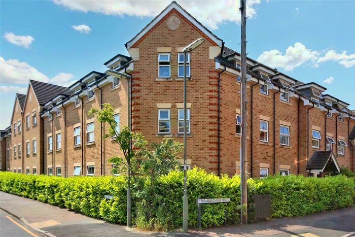 2 Bedroom Apartment To Rent In Woking, GU21
