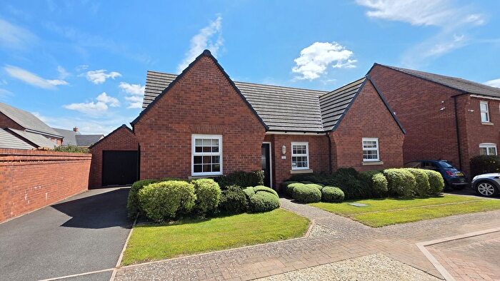 3 Bedroom Detached Bungalow For Sale In Stone Furlong, Long Itchington, CV47