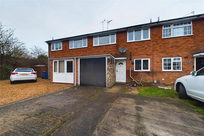 3 Bedroom Terraced House To Rent In Selborne Close, Blackwater, Camberley, GU17