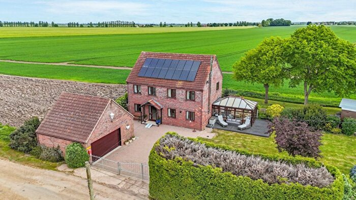 3 Bedroom Detached House For Sale In Fen Road, Wiggenhall St Mary Magdalen, King's Lynn, PE34