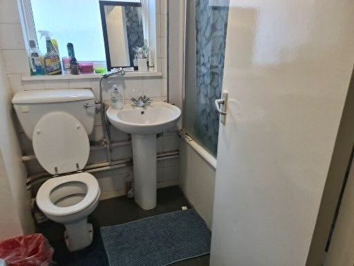 3 Bedroom Terraced House For Sale In Landseer Avenue, Manor Park, London, E12