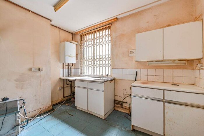 1 Bedroom Flat For Sale In College Place, Camden, London, NW1