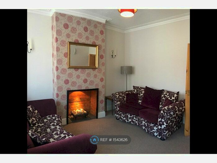 2 Bedroom Terraced House To Rent In Park Road, Bedworth, CV12