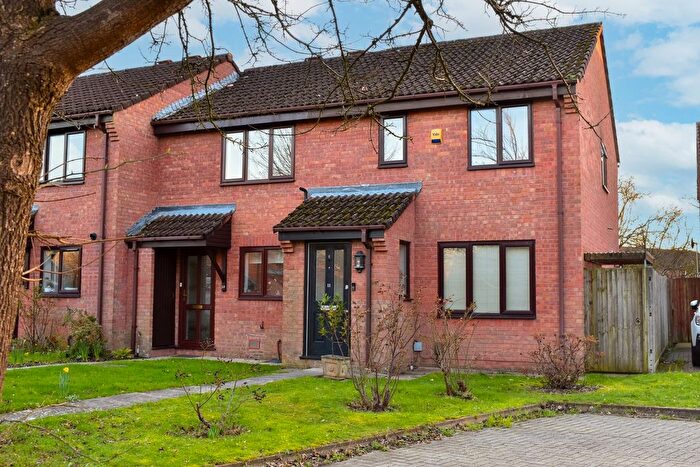 3 Bedroom Terraced House For Sale In Redwood Gardens, Totton, Southampton, SO40