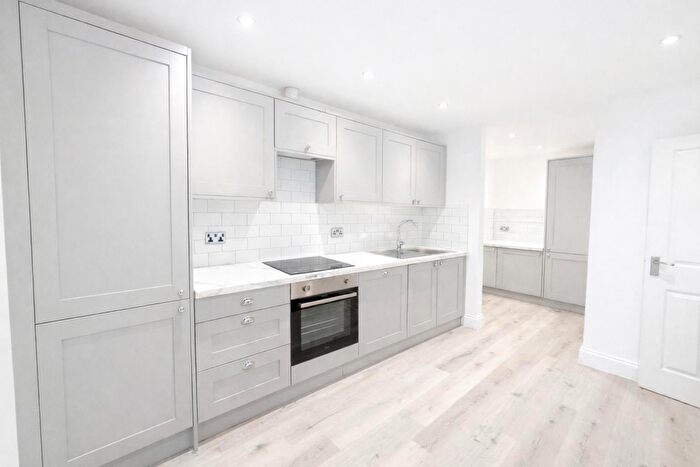 1 Bedroom Apartment To Rent In Augusta Place, Worthing, BN11