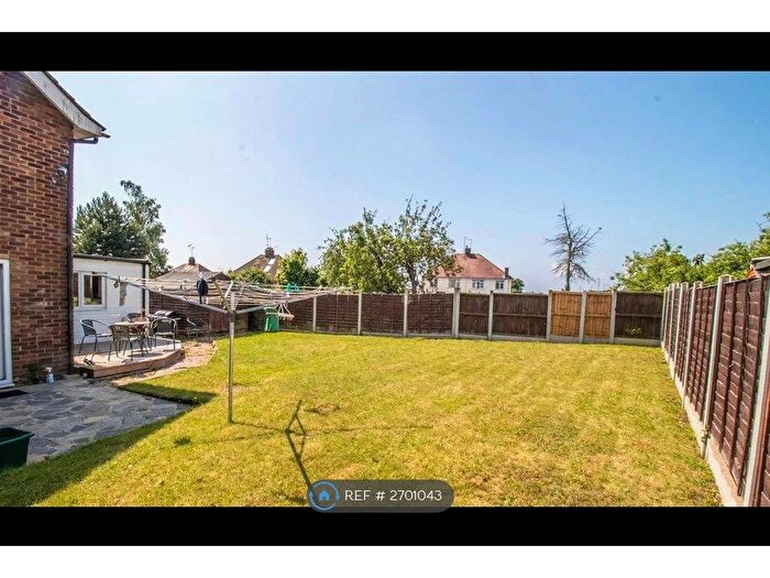 6 Bedroom Semi-Detached House To Rent In Arnstones Close, Colchester, CO4