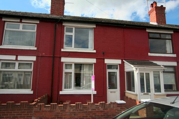3 Bedroom Terraced House To Rent In Briarfield Road, Ellesmere Port, Cheshire., CH65