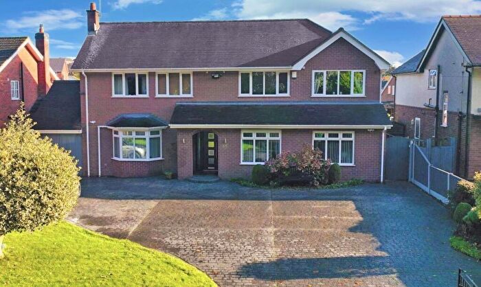 4 Bedroom Detached House For Sale In Jeffreys Road, Borras Wrexham, LL12