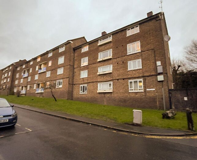 2 Bedroom Flat For Sale In Baizdon Road, London, SE3