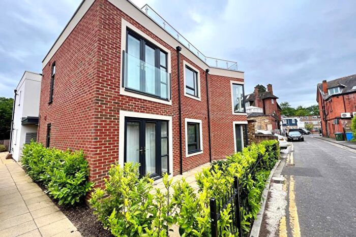 1 Bedroom Apartment To Rent In Weybridge, Surrey, KT13