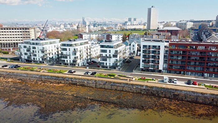 2 Bedroom Flat For Sale In Fin Street, Plymouth, PL1