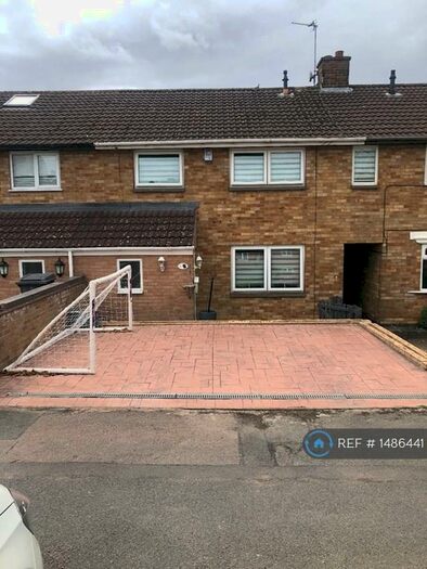 3 Bedroom Terraced House To Rent In Keyham Lane West, Leicester, LE5