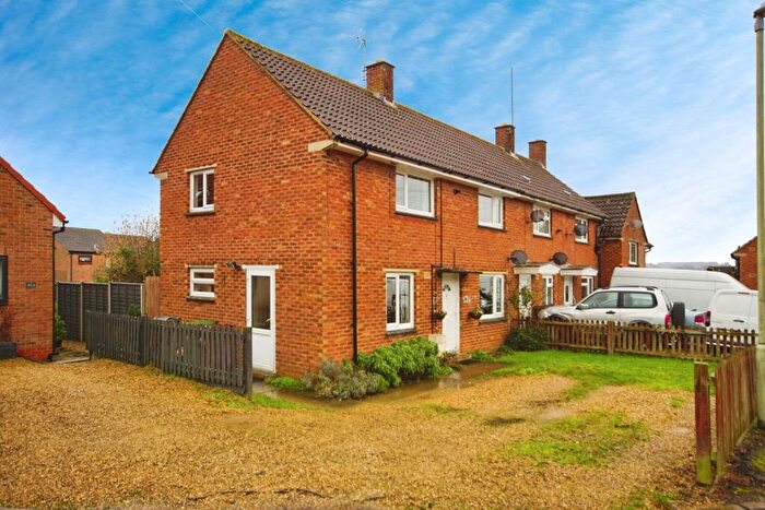 3 Bedroom Semi-Detached House For Sale In Frederick Thomas Road, Dursley, Gloucestershire, GL11