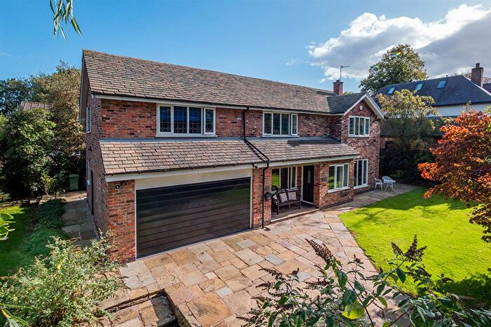 5 Bedroom Detached House For Sale In Carlton Road, Hale, Altrincham, WA15