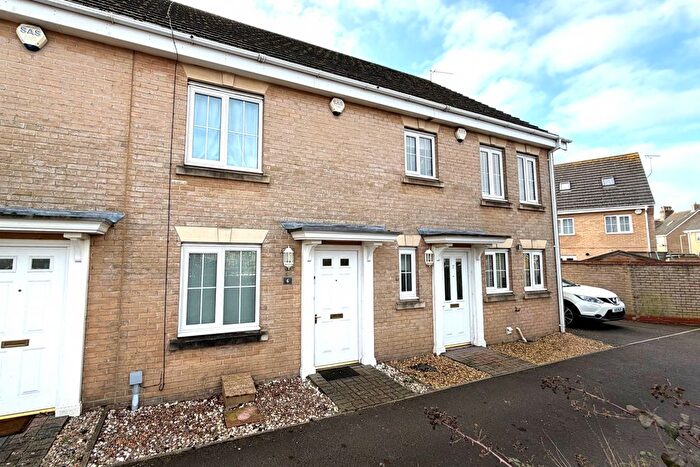 3 Bedroom Terraced House For Sale In George Close, Lowestoft, NR32