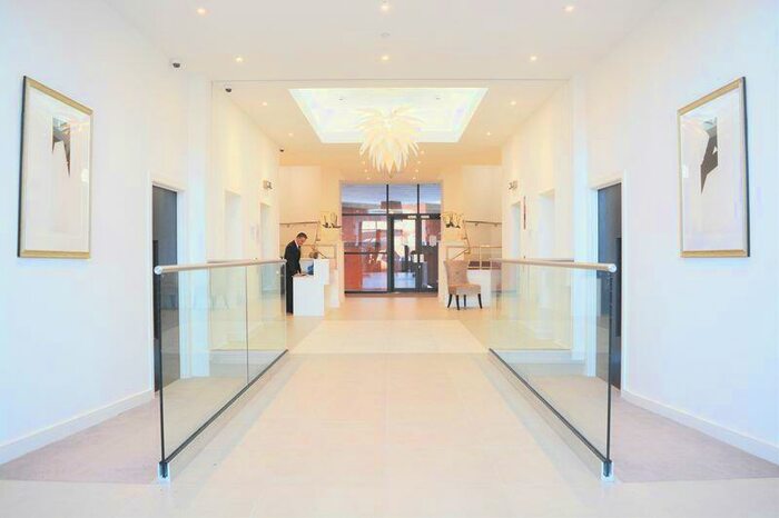 1 Bedroom Flat To Rent In Wellington Street, Slough, SL1