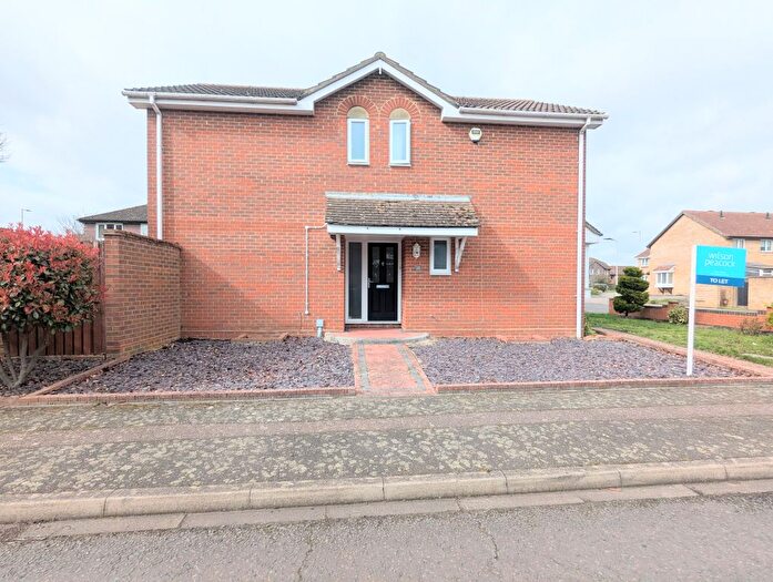 4 Bedroom Property To Rent In Harrold Priory, Bedford, MK41