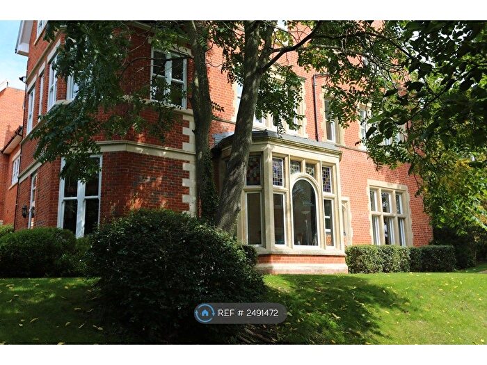 2 Bedroom Flat To Rent In Upcross Gardens, Reading, RG1